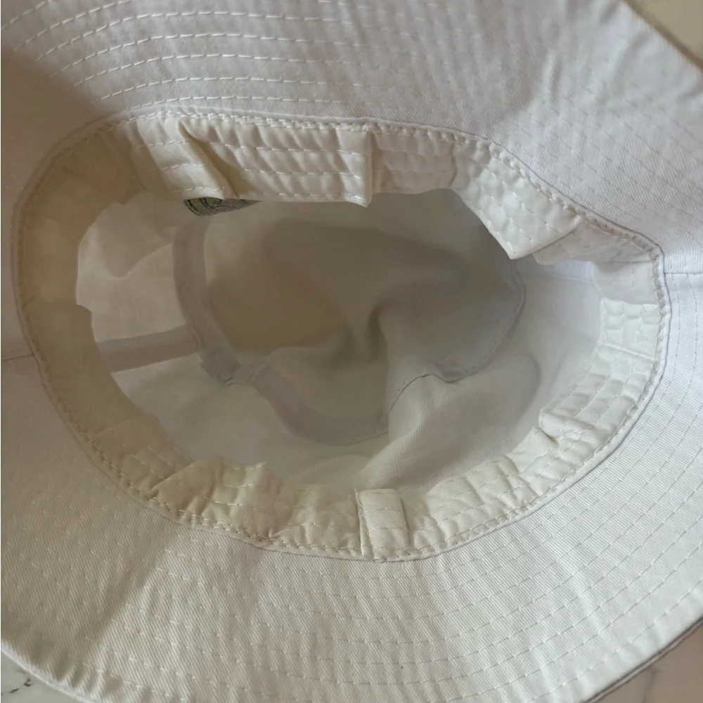 KCRW 88.9 White Bucket Hat Blue Embroidery Santa Monica Los Angeles Public Radio - Picture 2 of 2